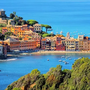 al-mare-sestri-levante.hotelitalianriviera.com/